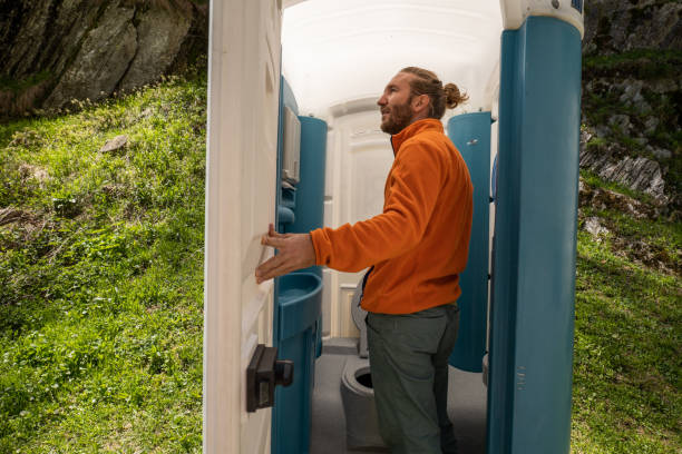 Best Luxury portable toilet rental  in Cross City, FL